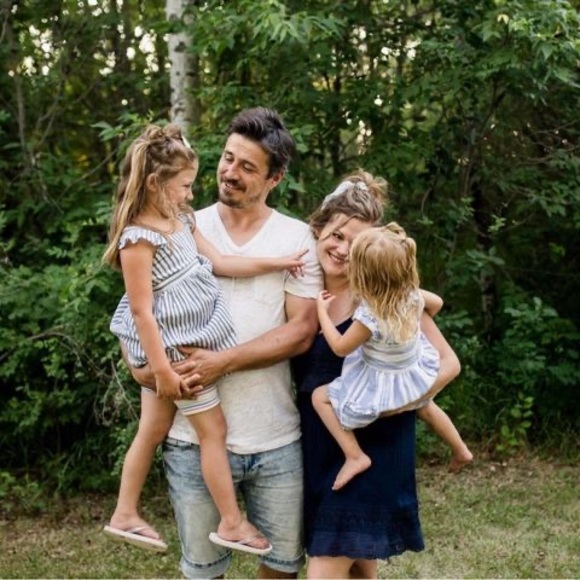 Meet your Posher, Holly - Picture 1 of 1